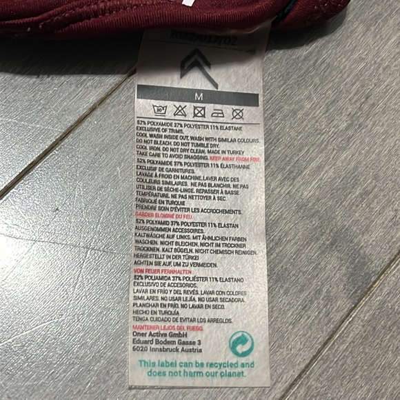 Oner Active Effortless Seamless High Neck Bralette - Rosewood - Medium - Picture 9 of 10